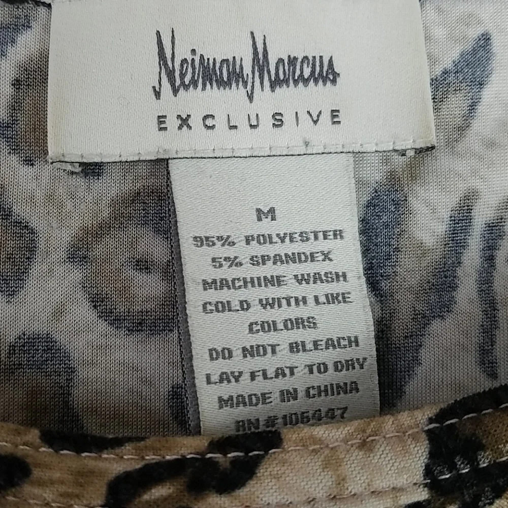 Neiman Marcus, 1-27, Animal Print Top, size M - Picture 4 of 4